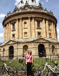 Jewell student outside Oxford University